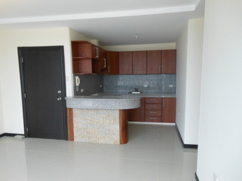 Salinas beach condo